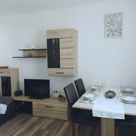 App Emona Apartment